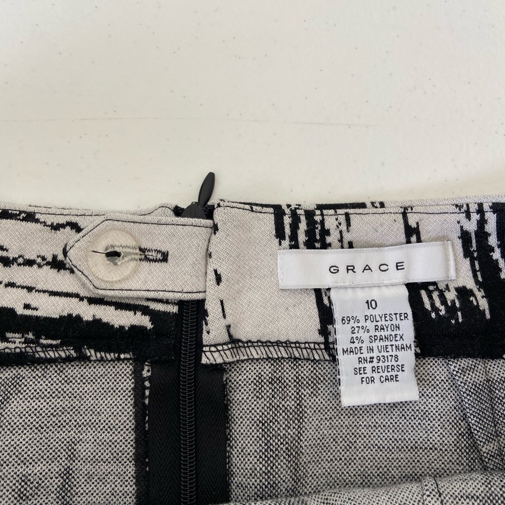 EUC | Vintage Grace women’s black white knit polyester abstract skirt size 10 - Picture 6 of 6